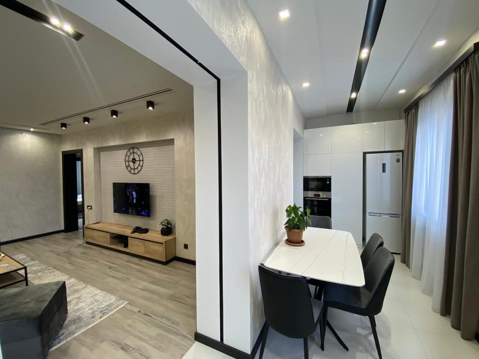 Living room, Seating area, Dining area