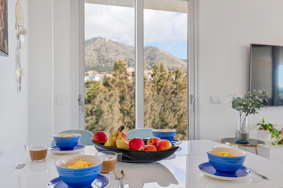 Lovely 3 bedroom apartment next to higueron area. Apartment in Fuengirola