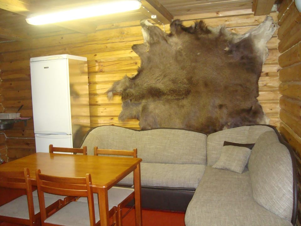 Decorative detail, Seating area, Dining area