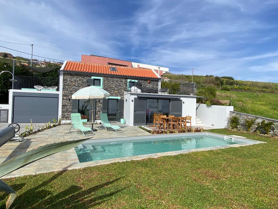 Pool view, Swimming pool, Swimming pool