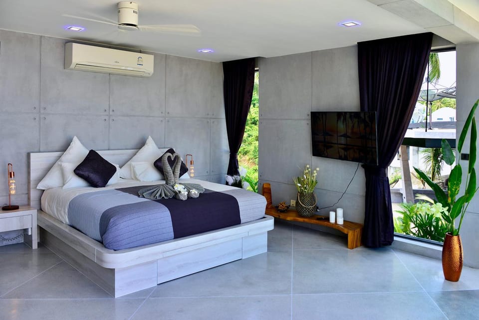 Bed, Bedroom