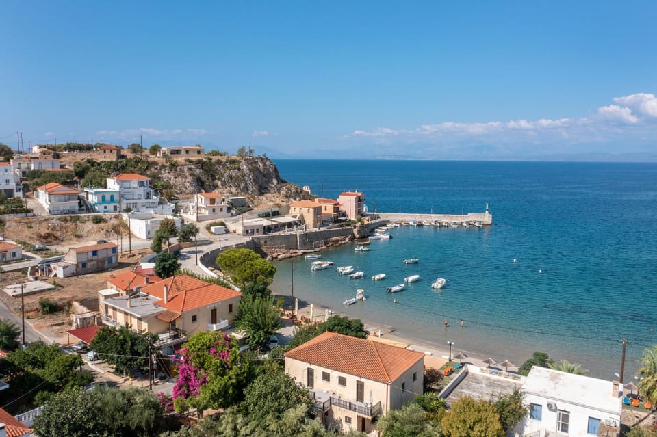 Day, Natural landscape, View (from property/room), Beach, Landmark view, Mountain view, Sea view