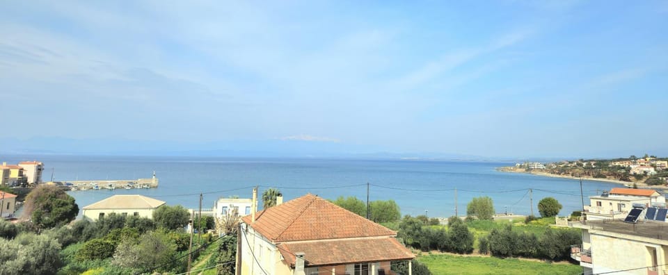 Day, Natural landscape, View (from property/room), Balcony/Terrace, City view, Mountain view, Sea view