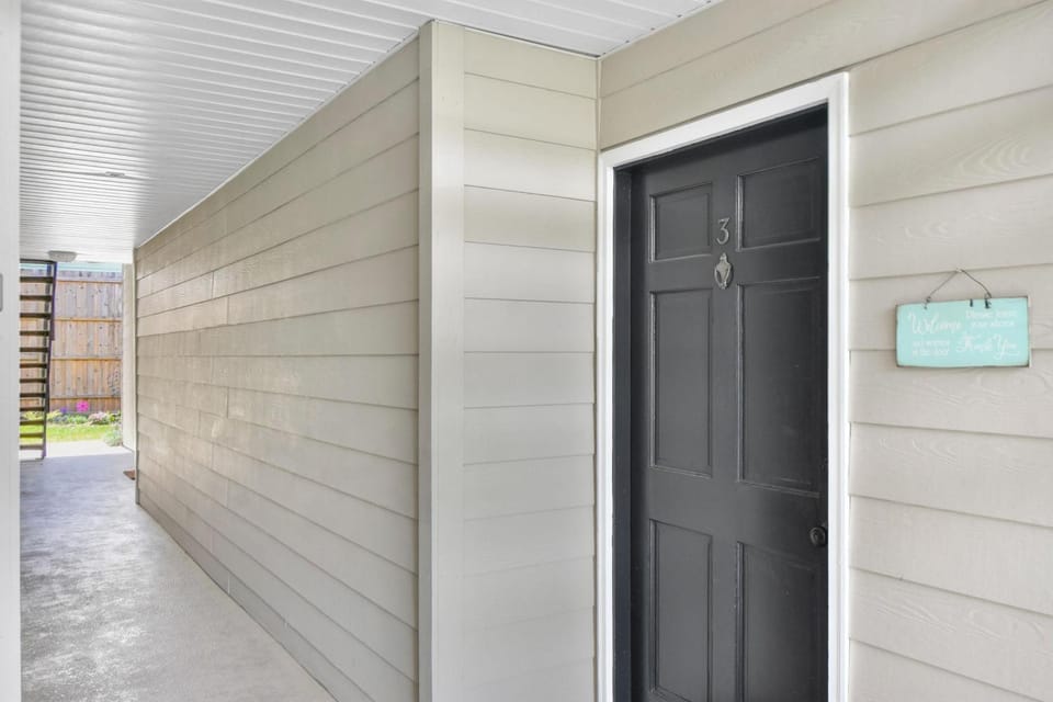Ocean Walk P-3 House in Saint Simons Island