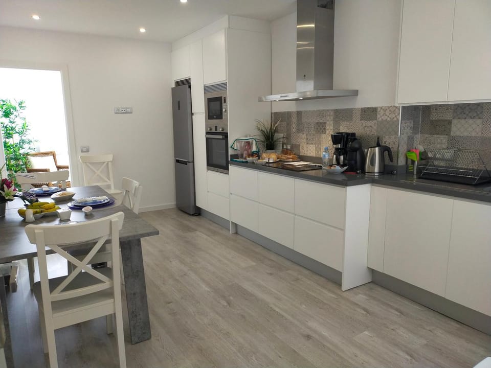 Alojamiento PLAZA CASCO HISTORICO CON PARKING Apartment in Icod de los Vinos