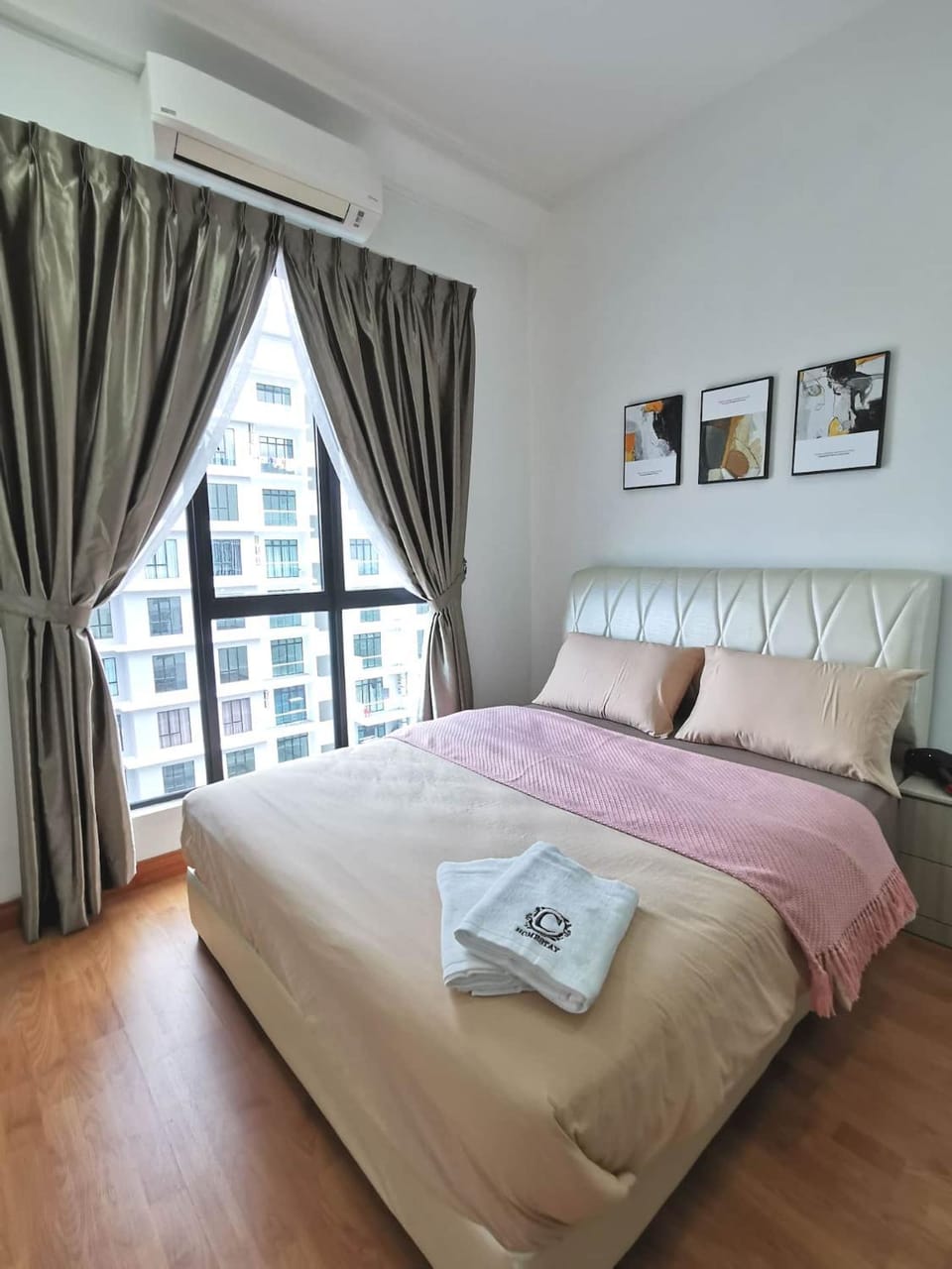 B2510 Paradigm mall 2BR 6Pax Wifi Tvbox NETFLIX! Prime Area The Platino By STAY Apartment in Johor Bahru