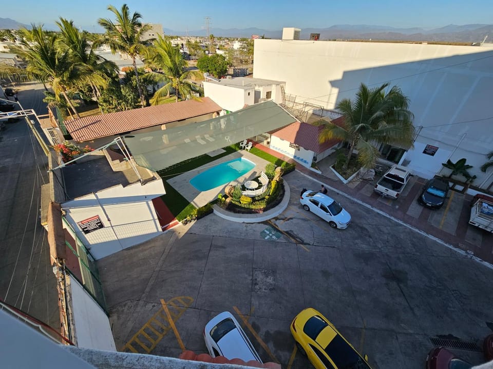 Property building, Pool view, Parking