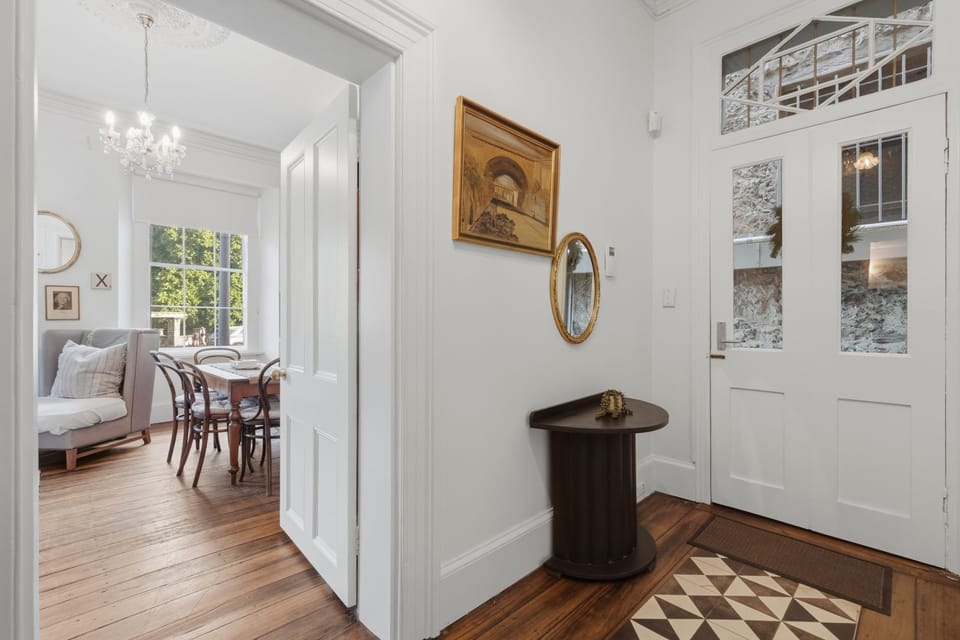 55 Davey Townhouse 1, Salamanca on your doorstep Apartment in Hobart