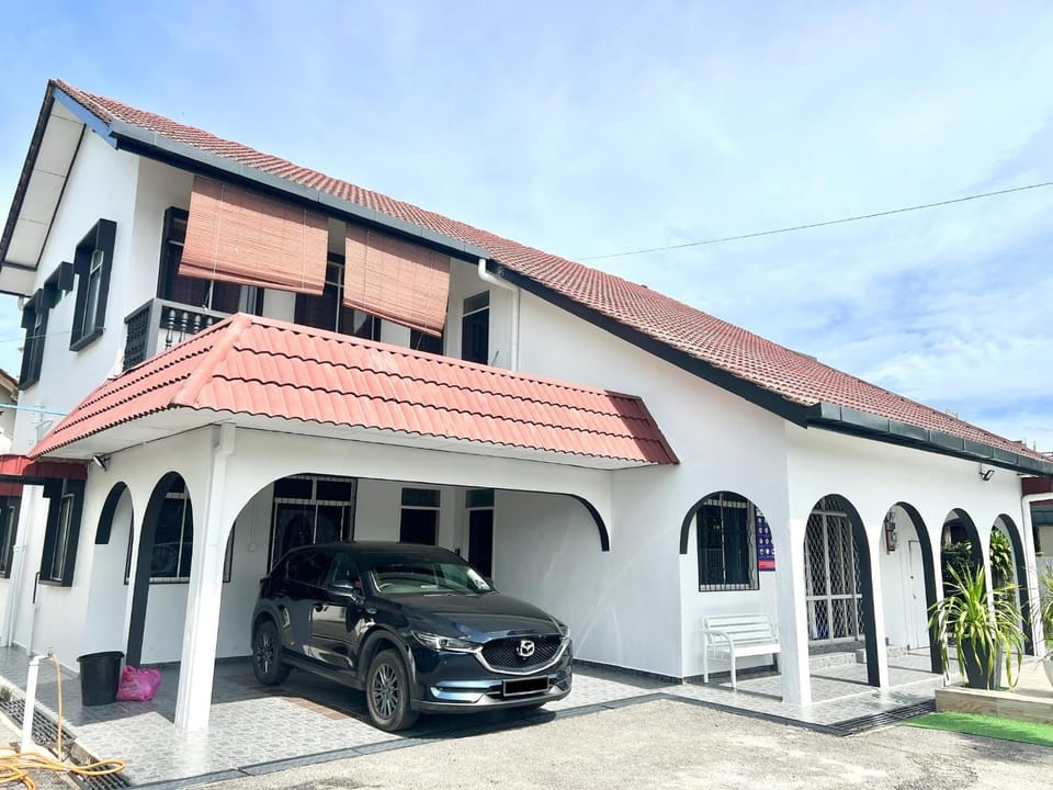 Teratai Homestay Batu Buruk House in Terengganu, Malaysia