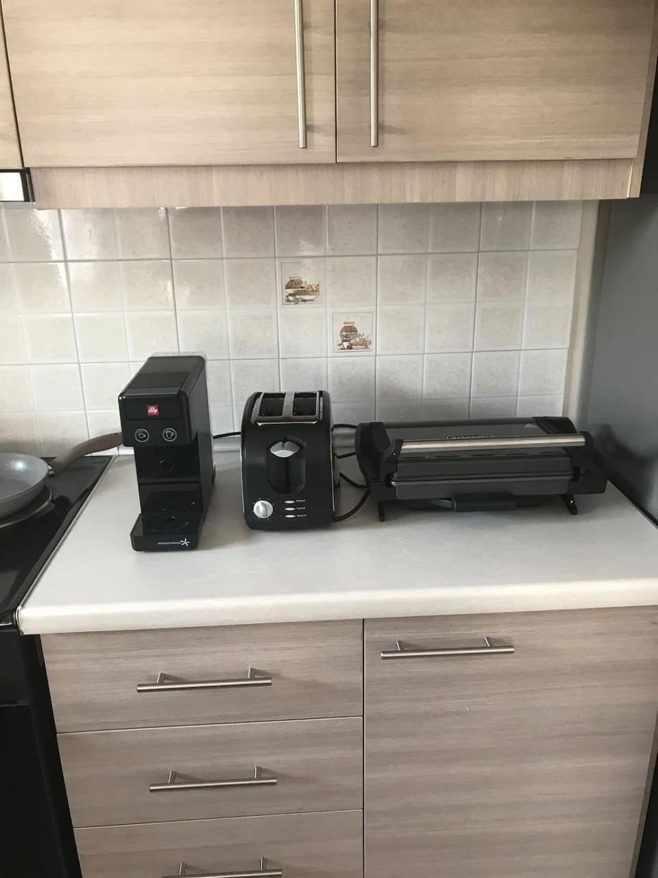 Coffee/tea facilities, Kitchen or kitchenette, Food, toaster
