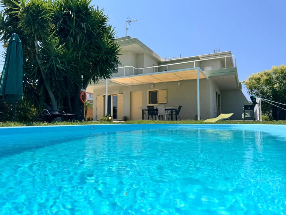 Property building, Patio, Patio, Swimming pool