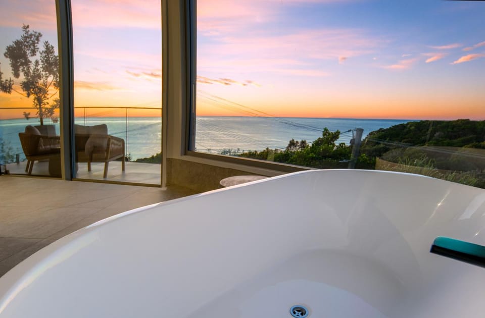 Day, Natural landscape, Bathroom, Sea view, Sunrise, Sunset, Bath