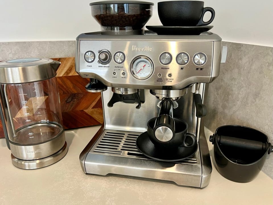 Coffee/tea facilities, Kitchen or kitchenette
