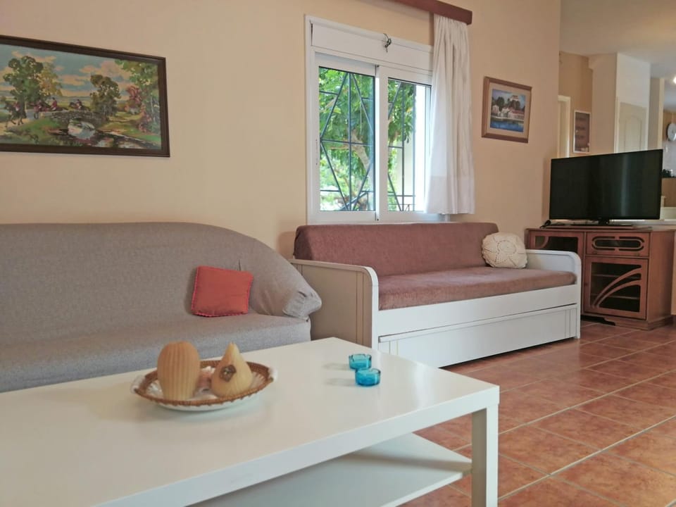 AROKARIA HOUSE House in Islands