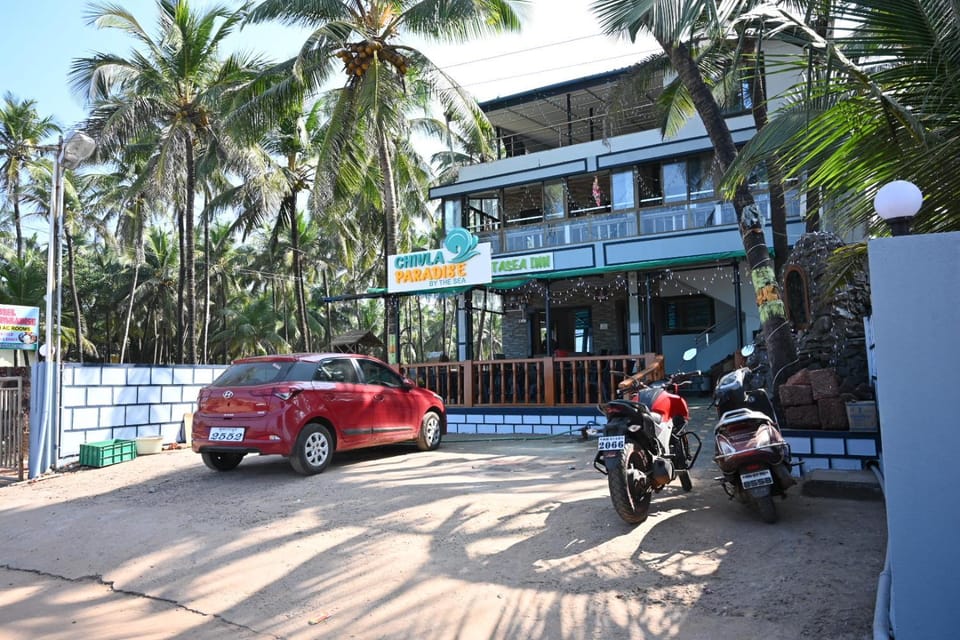 Facade/entrance