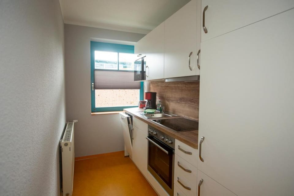 Kitchen or kitchenette, minibar, pet friendly, stove