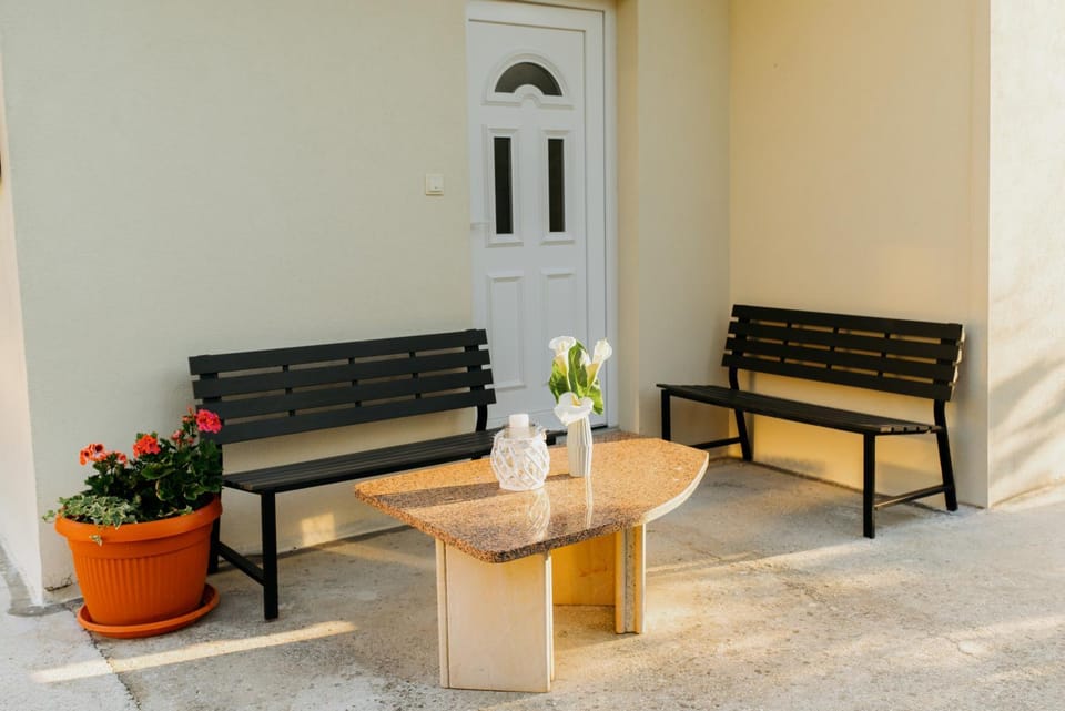 Apartments Piscina-Green Apartment in Podstrana