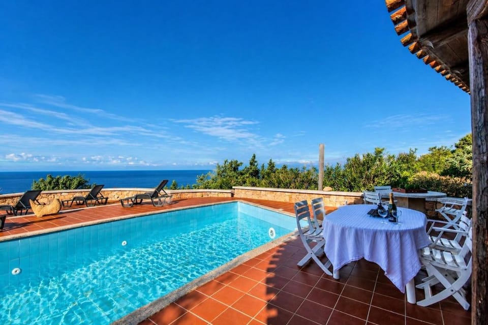 Pool view, Sea view