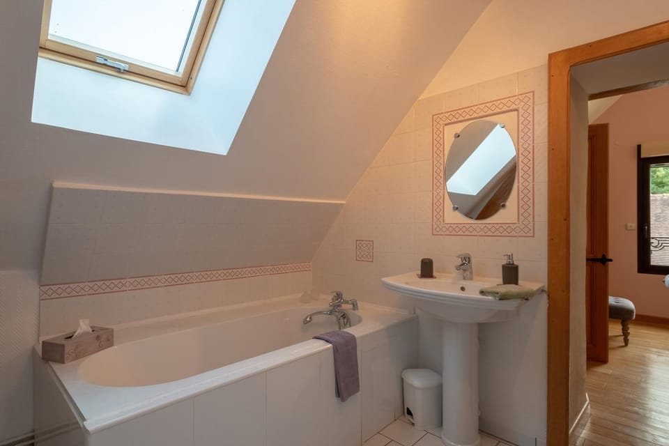Bathroom, Bath, towels