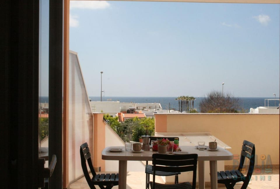 Patio, Day, Natural landscape, View (from property/room), Balcony/Terrace, Living room, Seating area, Dining area, Sea view