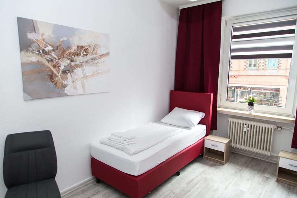 Othman Appartements Falkenstraße 26 1OG L Apartment in Hanover