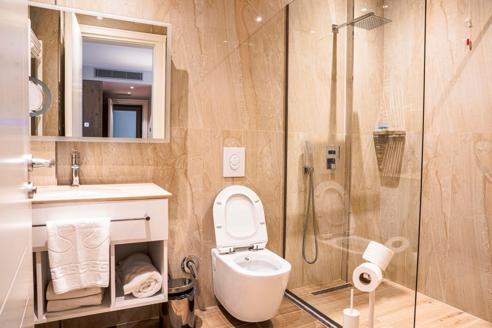 Shower, Bathroom