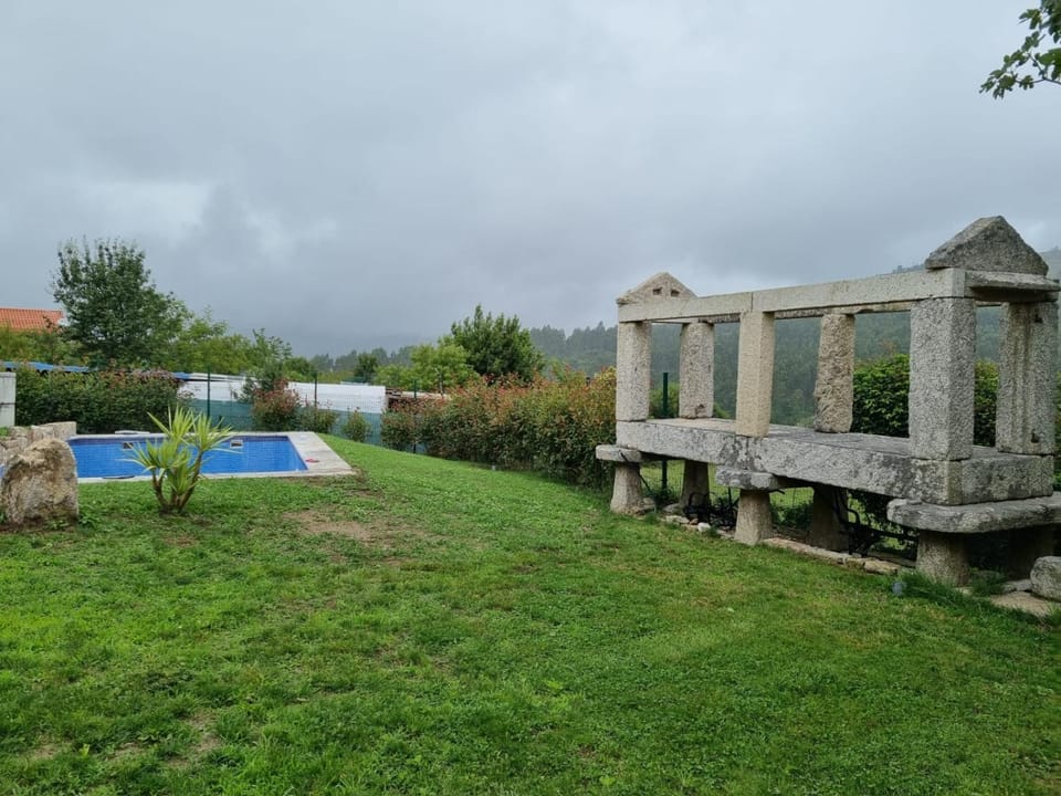 O POMAR VELLO House in Galicia