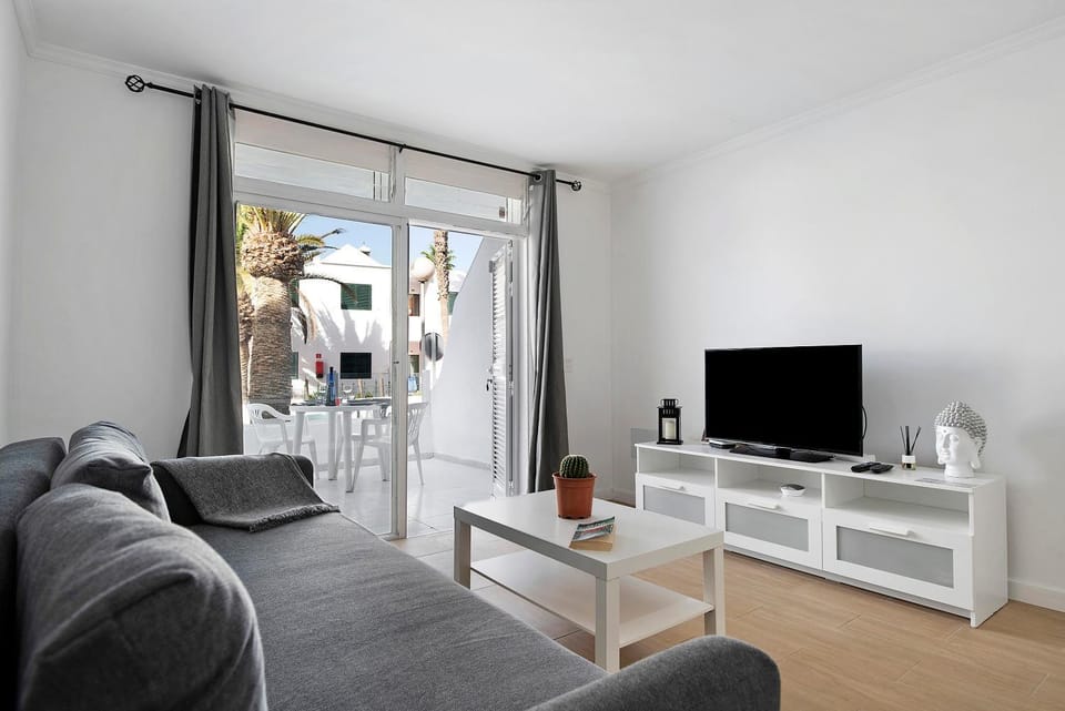 Living room, Bedroom