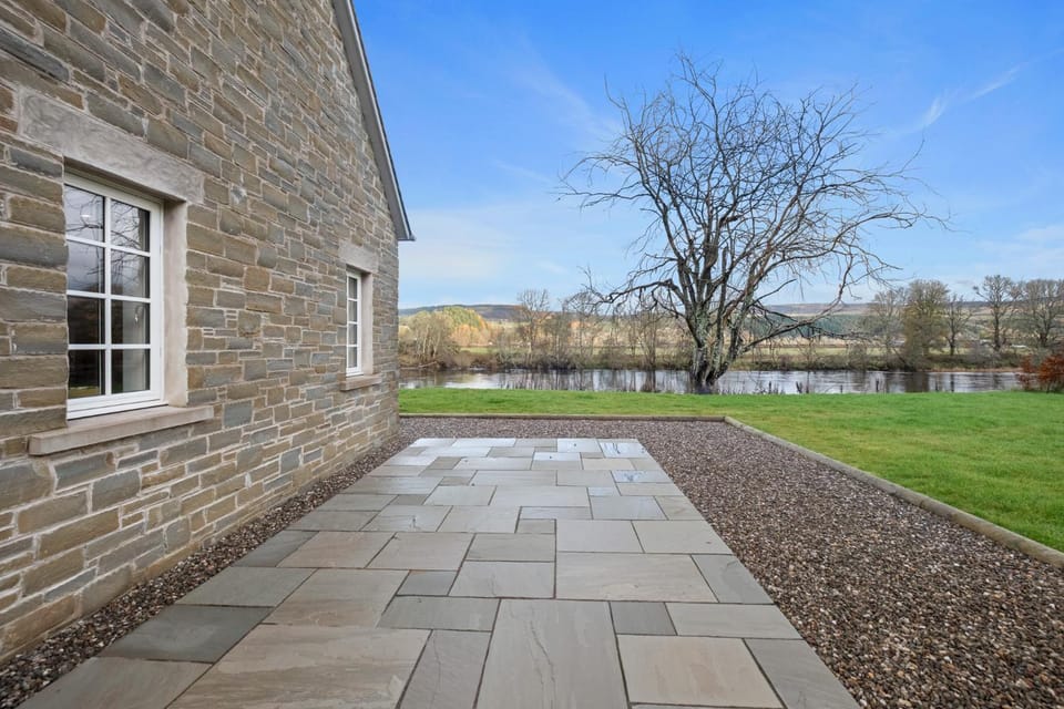 Kingfisher Cottage, Port o Tay Apartment in Scotland