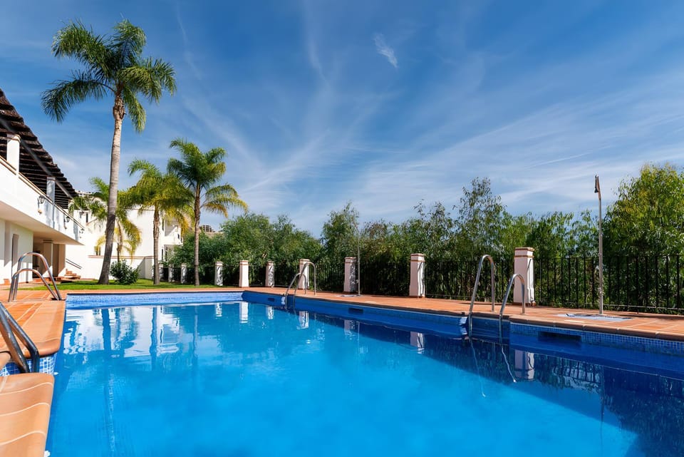 Property building, Swimming pool