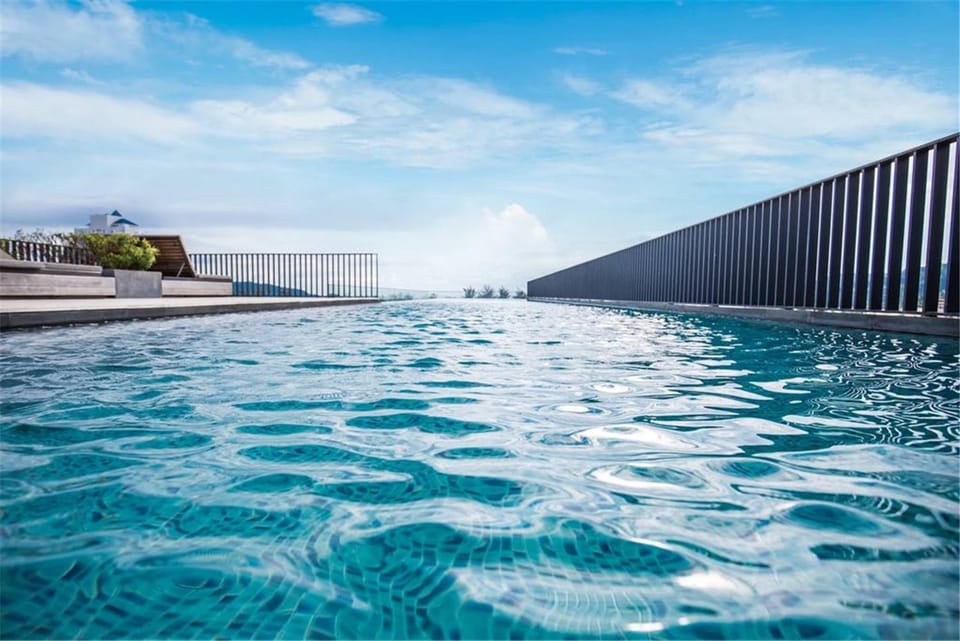 Swimming pool, Swimming pool