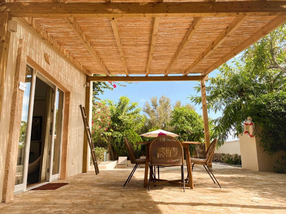 Property building, Balcony/Terrace