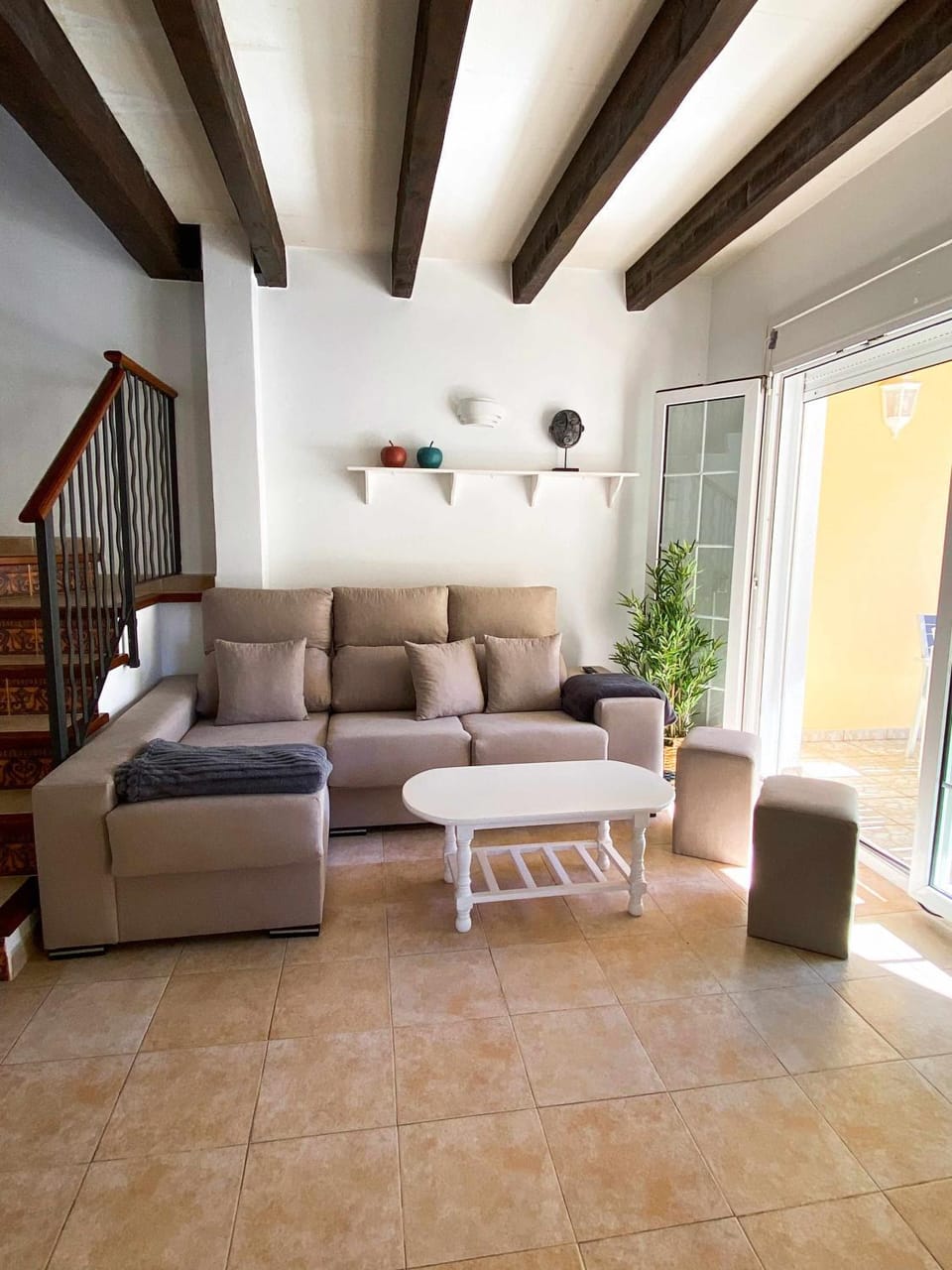 Communal lounge/ TV room