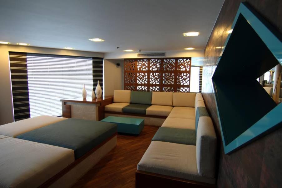Le Fayan Nile Cruise - Mondays from Aswan & Thursdays from Luxor Hotel in Luxor