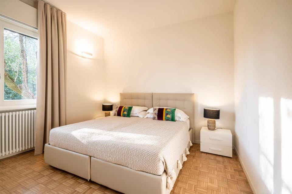 Villa dei Lauri - villa vista lago con piscina Villa in Lake Garda