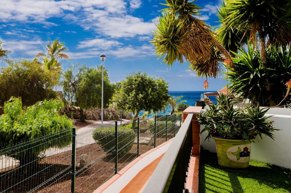 Balcony/Terrace, Garden view