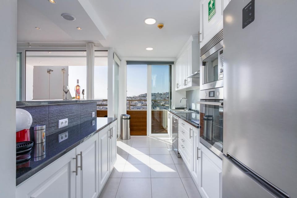 Coffee/tea facilities, Kitchen or kitchenette
