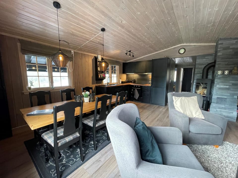 Living room, Seating area, Dining area, kitchen, kitchen