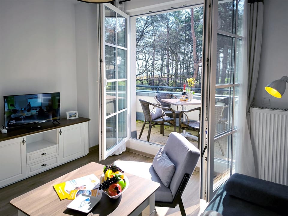 Living room, Sea view