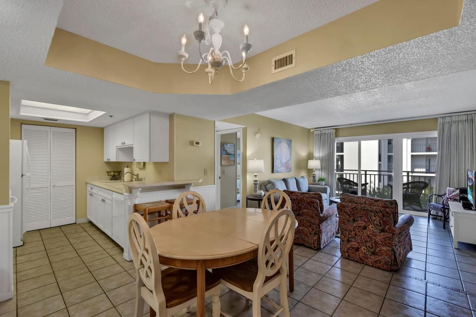 Beach Club 303 House in Saint Simons Island