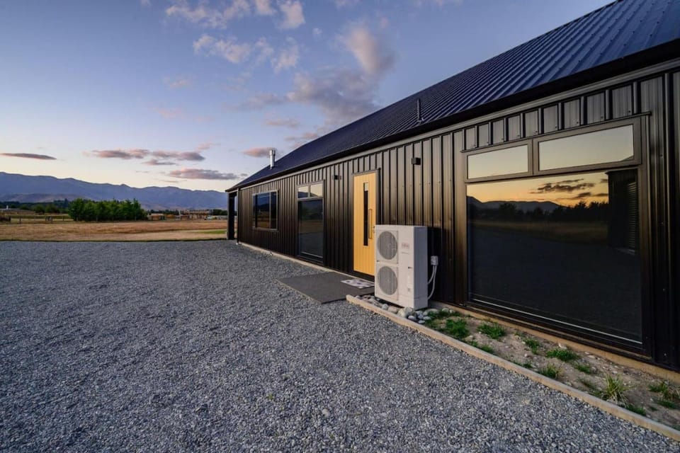 31 on Boundary House in Twizel