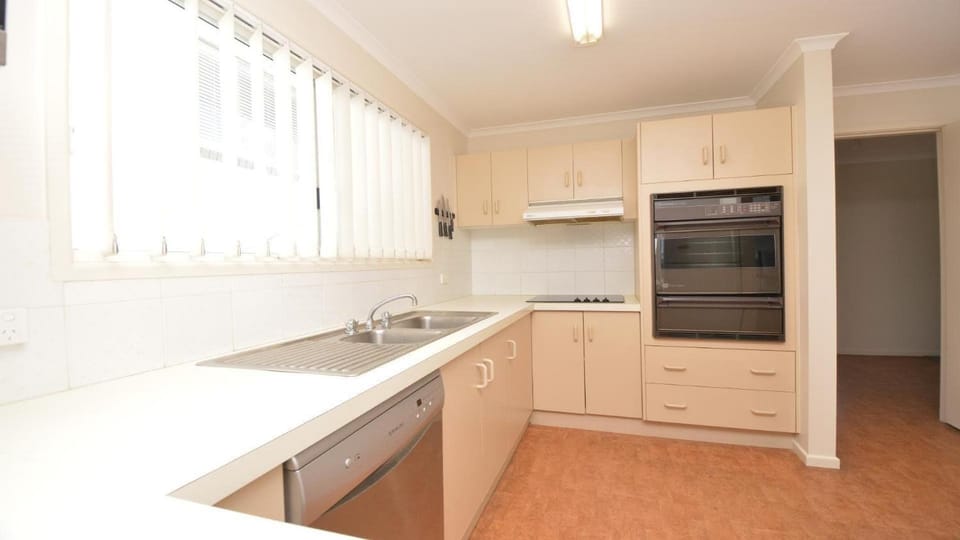 Pilot Unit 1 - Lifestyle Yamba Apartment in Yamba