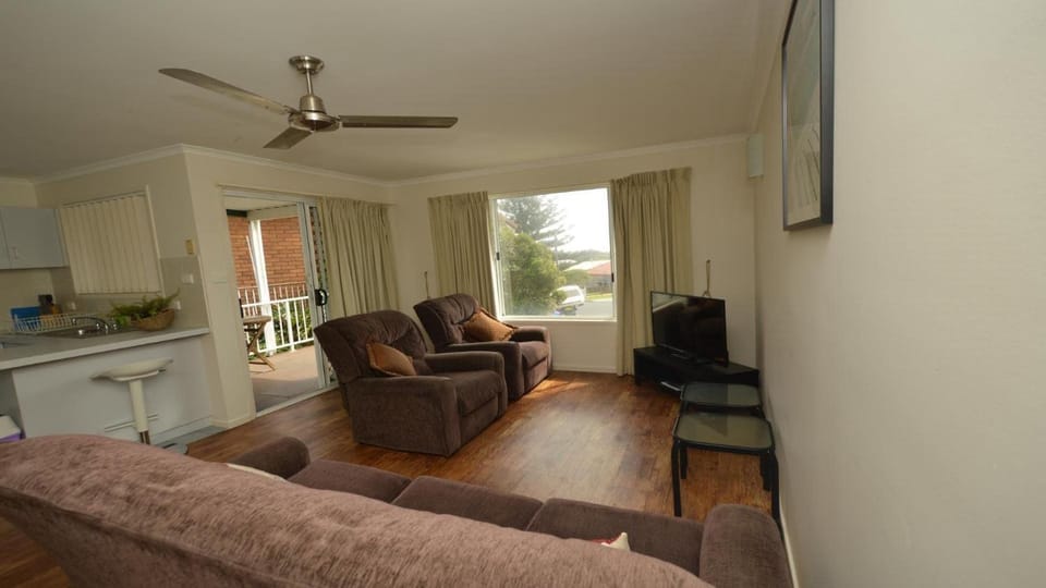 Pilot Unit 2 - Lifestyle Yamba Apartment in Yamba