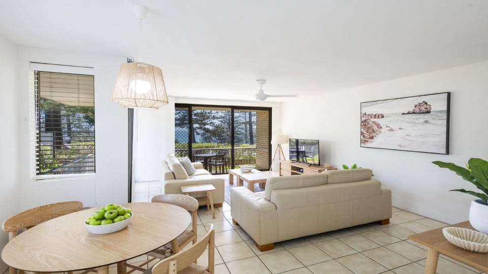 Flinders Lodge Unit 1 - Lifestyle Yamba House in Yamba