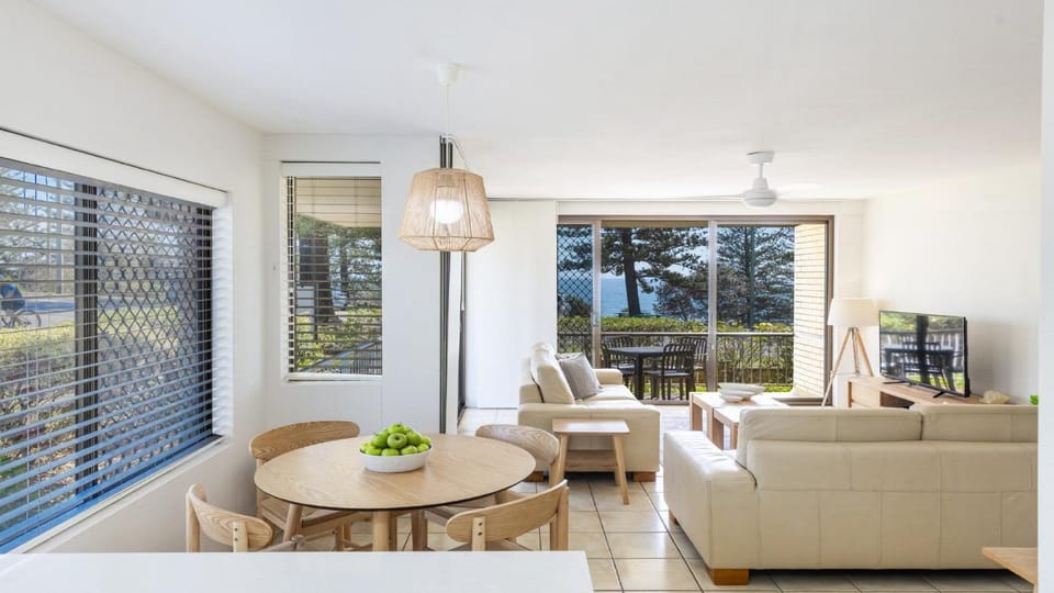 Flinders Lodge Unit 1 - Lifestyle Yamba House in Yamba