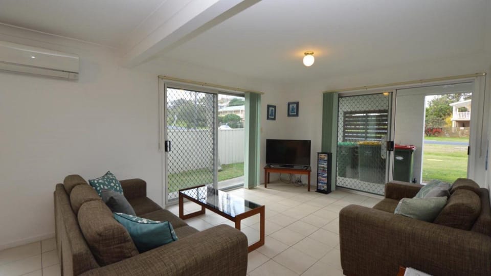 Sunnyvale 1 - Lifestyle Yamba Apartment in Yamba