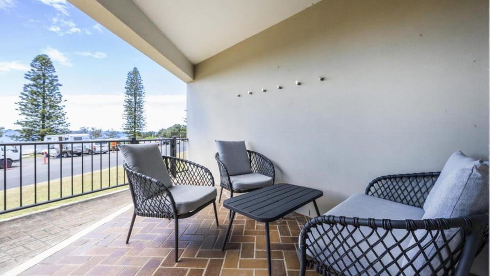 Romiaka Unit 1 - Lifestyle Yamba Apartment in Yamba