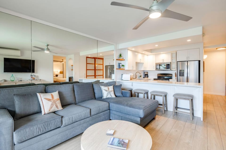 Lahaina Resort Retreat w/ Pool & Ocean Views! House in Kaanapali