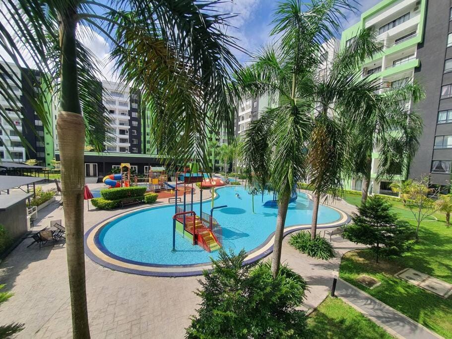 Manhattan Condo Ipoh with Water Park and Pool View Apartment in Ipoh