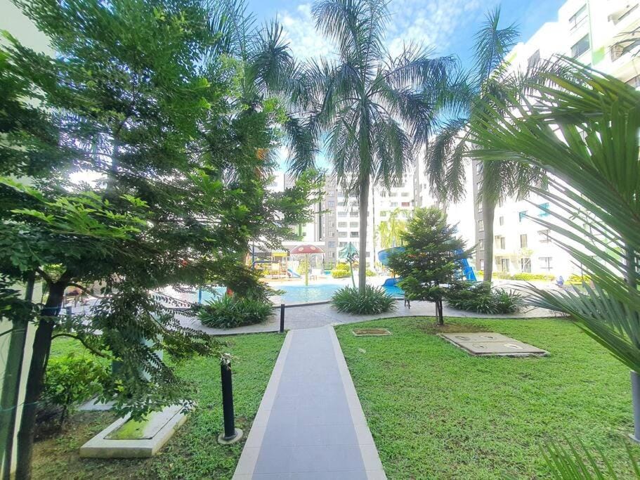 Manhattan Condo Ipoh with Water Park and Pool View Apartment in Ipoh